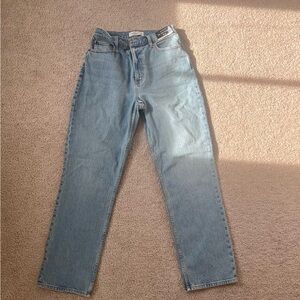 Abercrombie Curve Love Ultra High Rise Straight Leg Jeans NWT